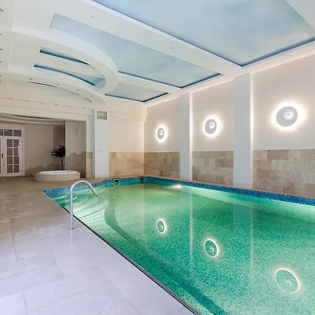Villa Luxury Indoor Pool Warsaw Magdalenka
