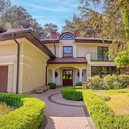 Luxury Indoor Pool Warsaw * Magdalenka