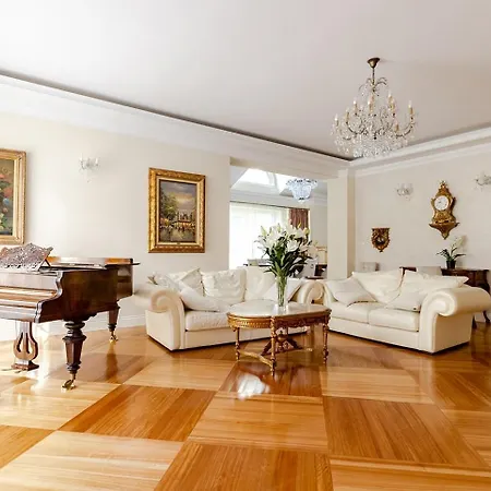 Villa Luxury Indoor Pool Warsaw *