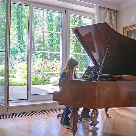 Luxury Indoor Pool Warsaw *