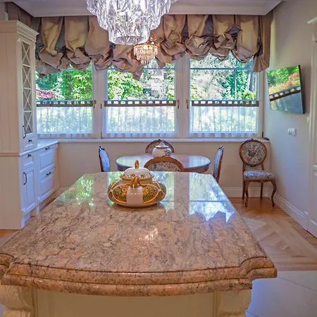 Luxury Indoor Pool Warsaw Villa *