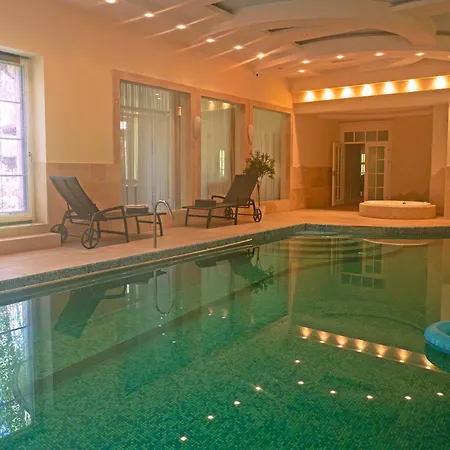 Villa Luxury Indoor Pool Warsaw