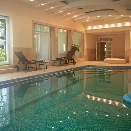 Luxury Indoor Pool Warsaw Villa *