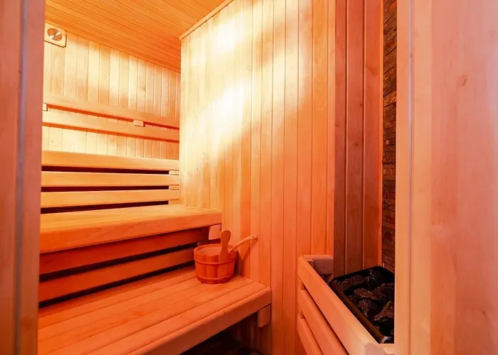 Luxury Indoor Pool Warsaw Villa *