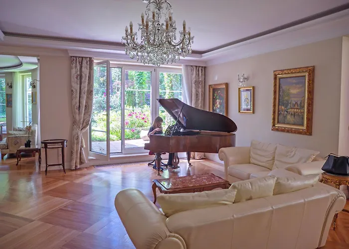 Luxury Indoor Pool Warsaw * Magdalenka