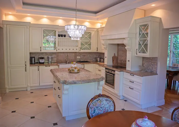 Luxury Indoor Pool Warsaw *